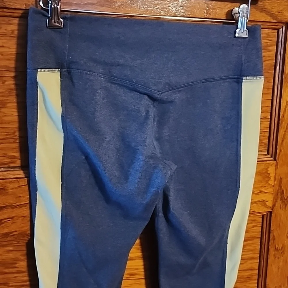 Nike Capri - Picture 5 of 7